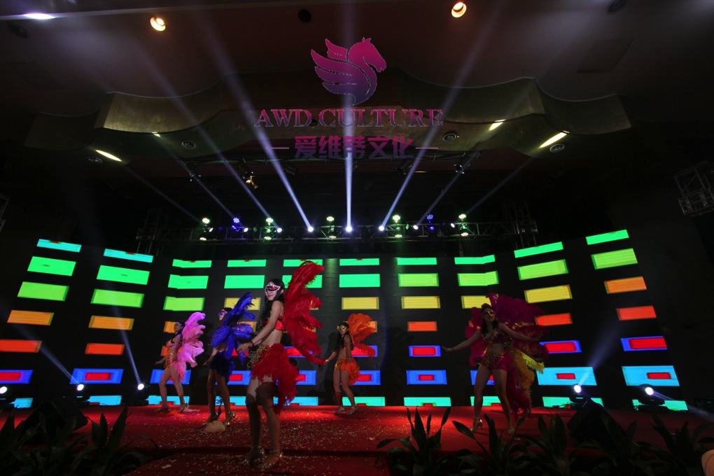 Sicheng stage lighting to help Zhejiang love Wei Di culture large-scale lighting show